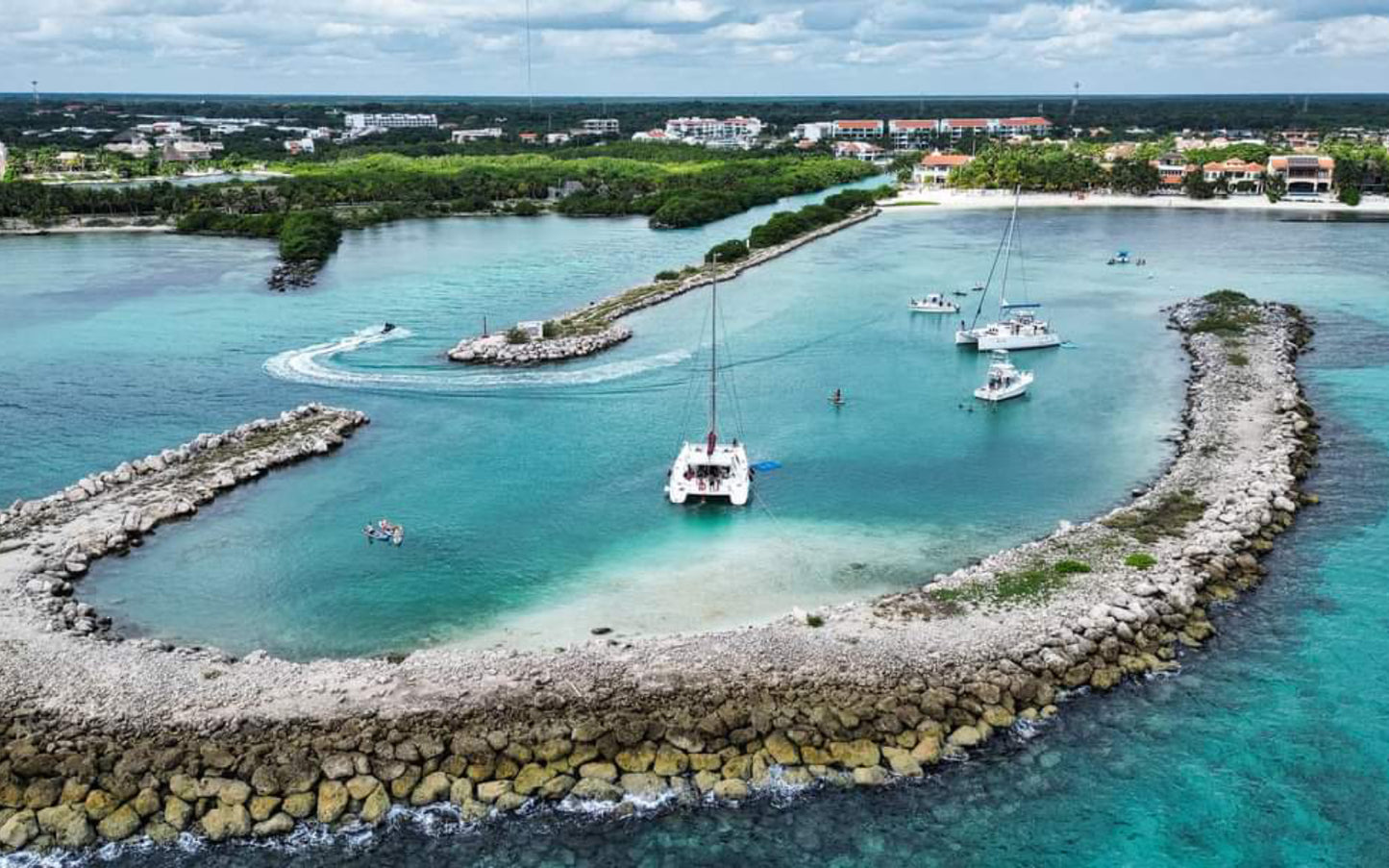 Puerto Aventuras Bay